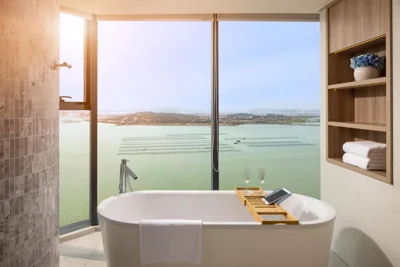 Executive Suite Sea View — Alacarte Halong Bay